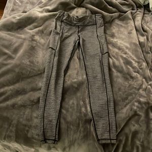 Lululemon leggings size 10 black and grey ish